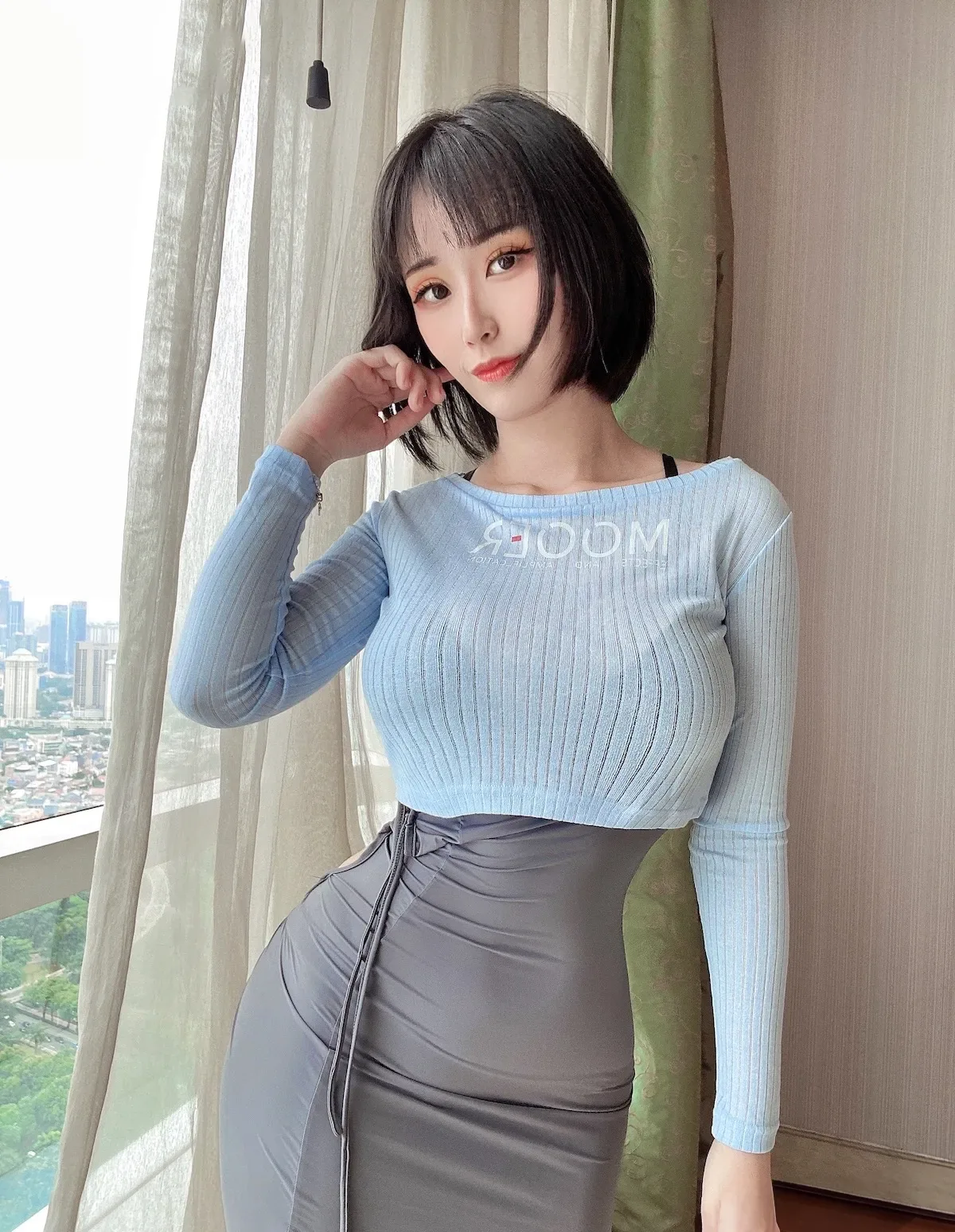 [Larissa Rochefort] Hitomio - 34