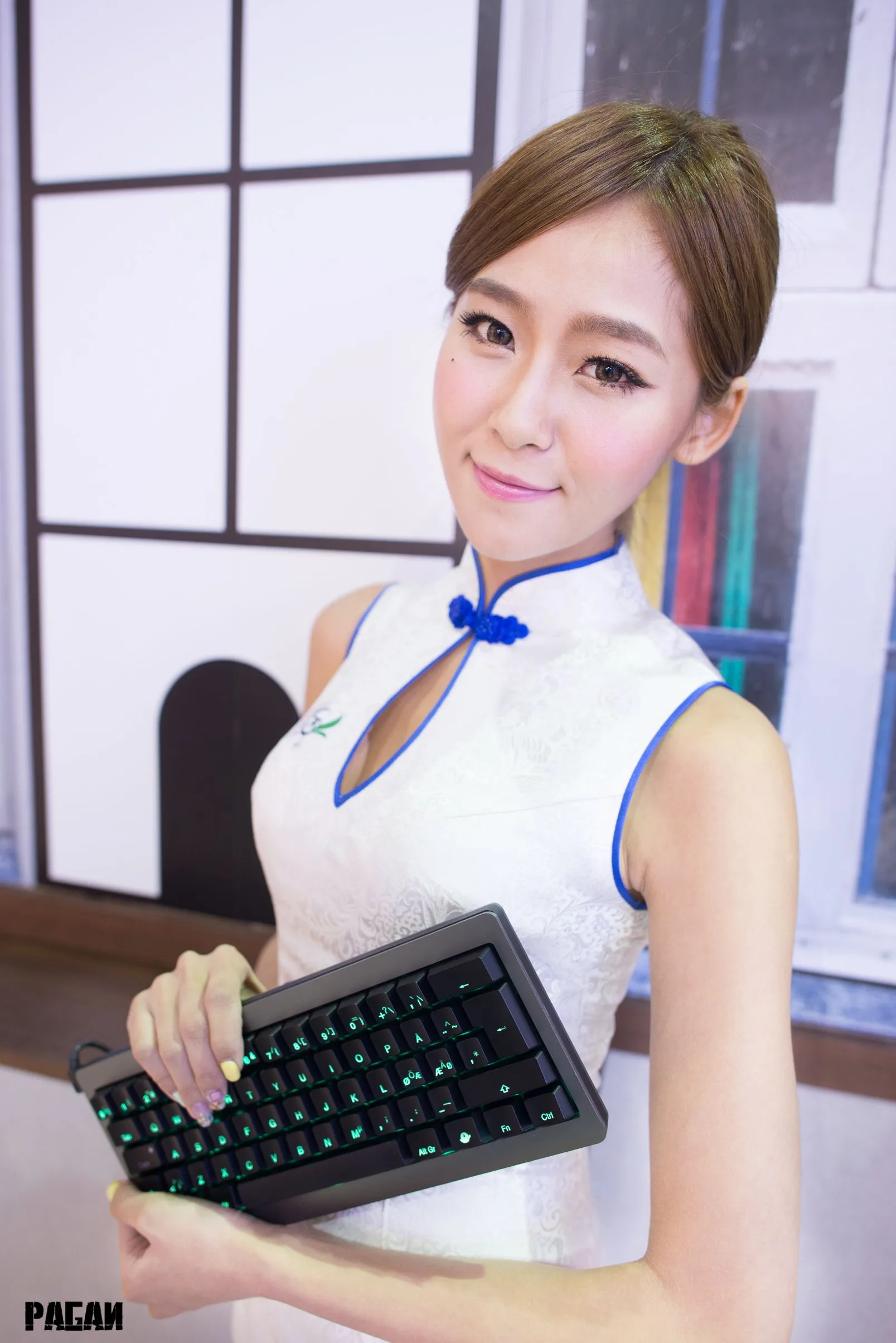 [Tập đặc biệt của Beautyleg] Winnie Xiaoxue - Nhiếp ảnh tại Triển lãm Máy tính Đài Bắc, tháng 6 năm 2014