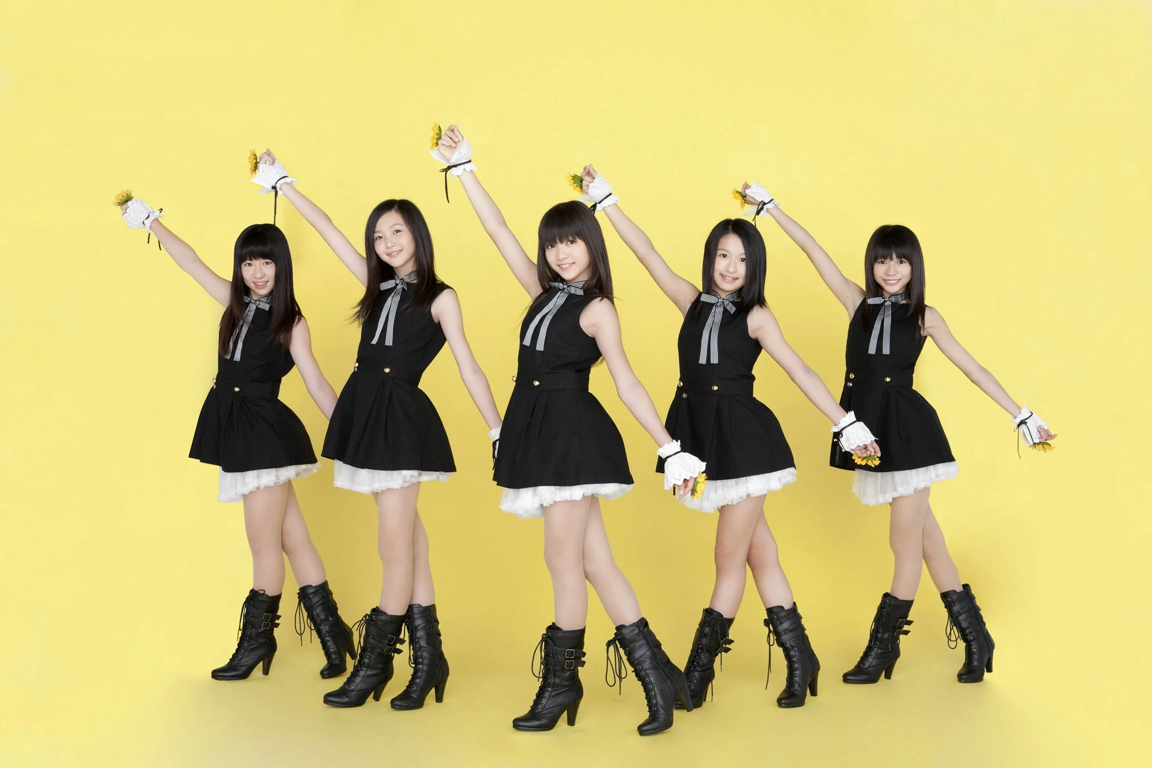 [YS Web] Vol.380 Album ảnh "ももいろクローバー スマイレージ" Phong cách của các cô gái Tokyo - 20