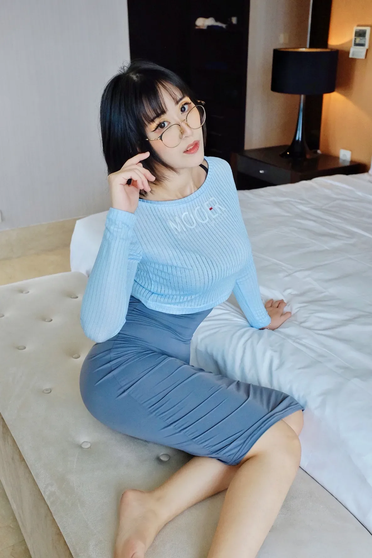 [Larissa Rochefort] Hitomio - 41