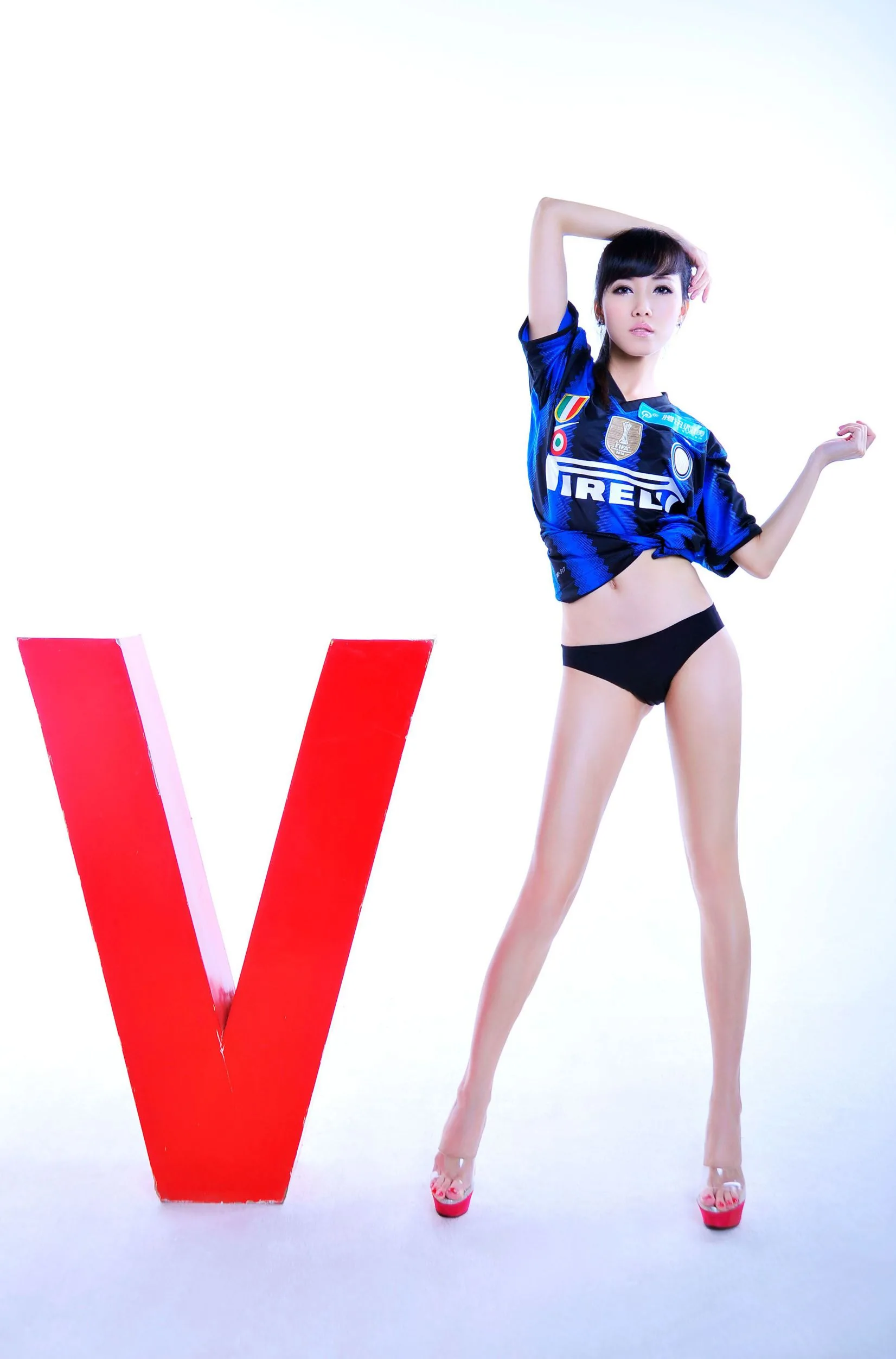 [TuiGirl] Số 6: Triệu Văn Khánh - Thanh tú và cân đối, tao nhã nhưng vẫn gợi cảm. - 42